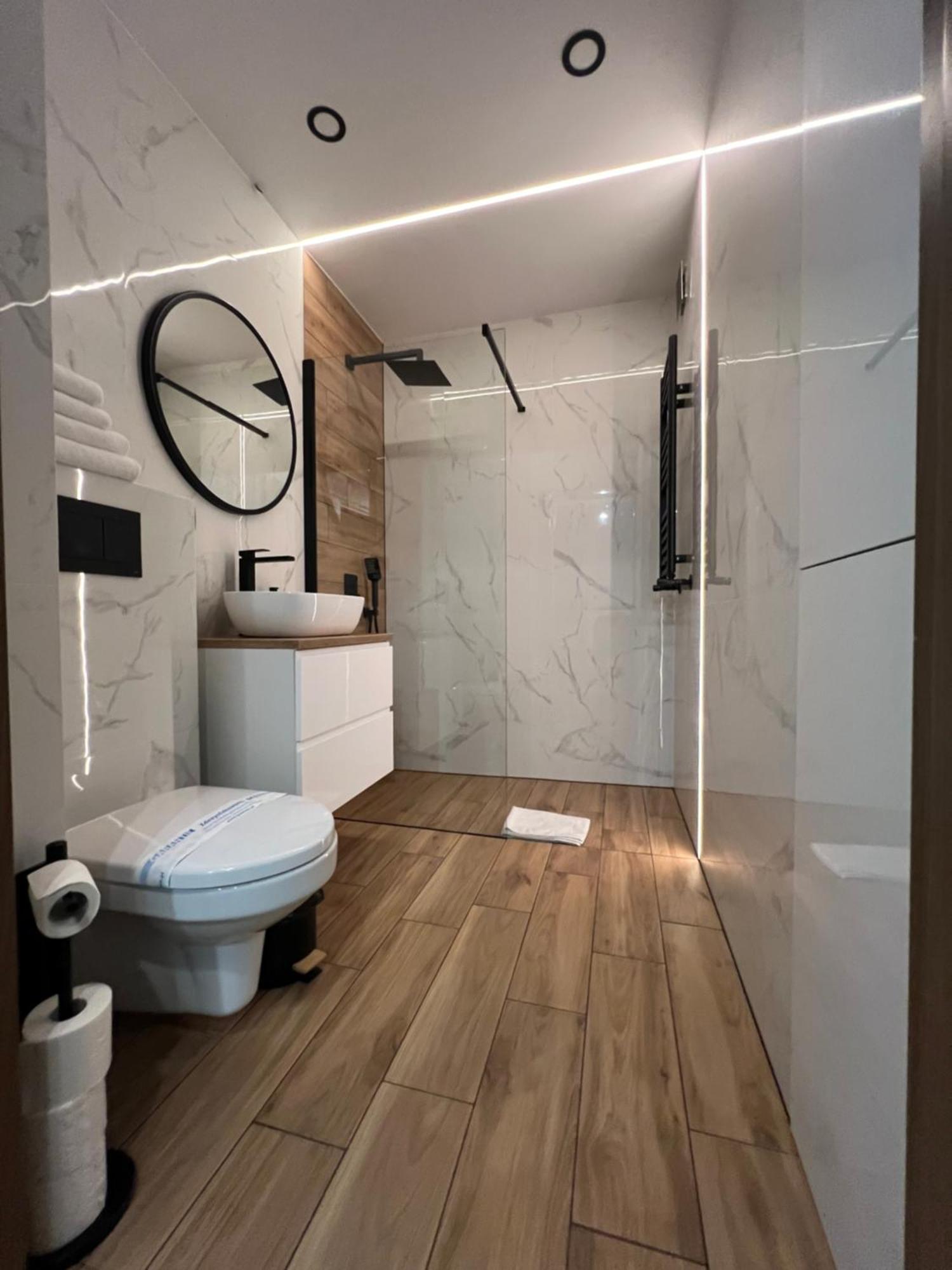 Holiday Apartments 克雷尼察 外观 照片